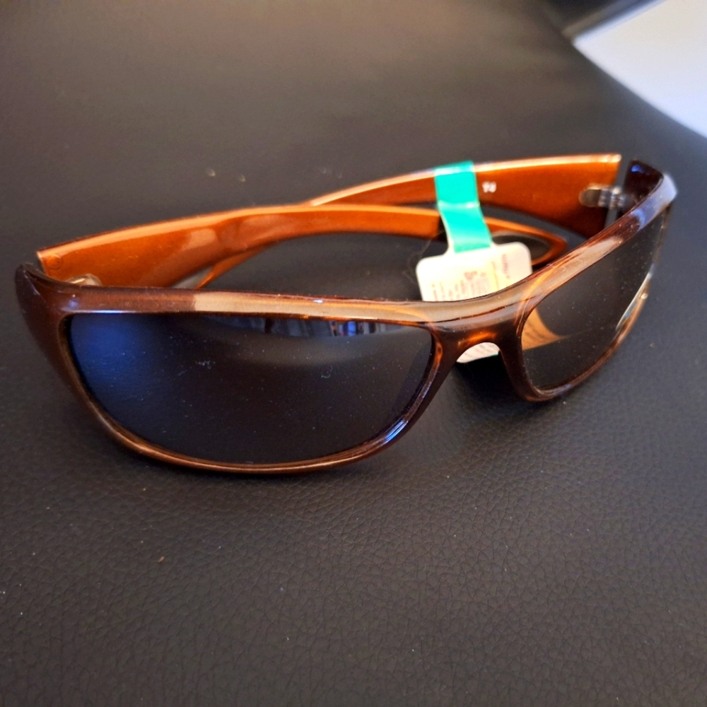 Nwts Polarized  Sunglasses